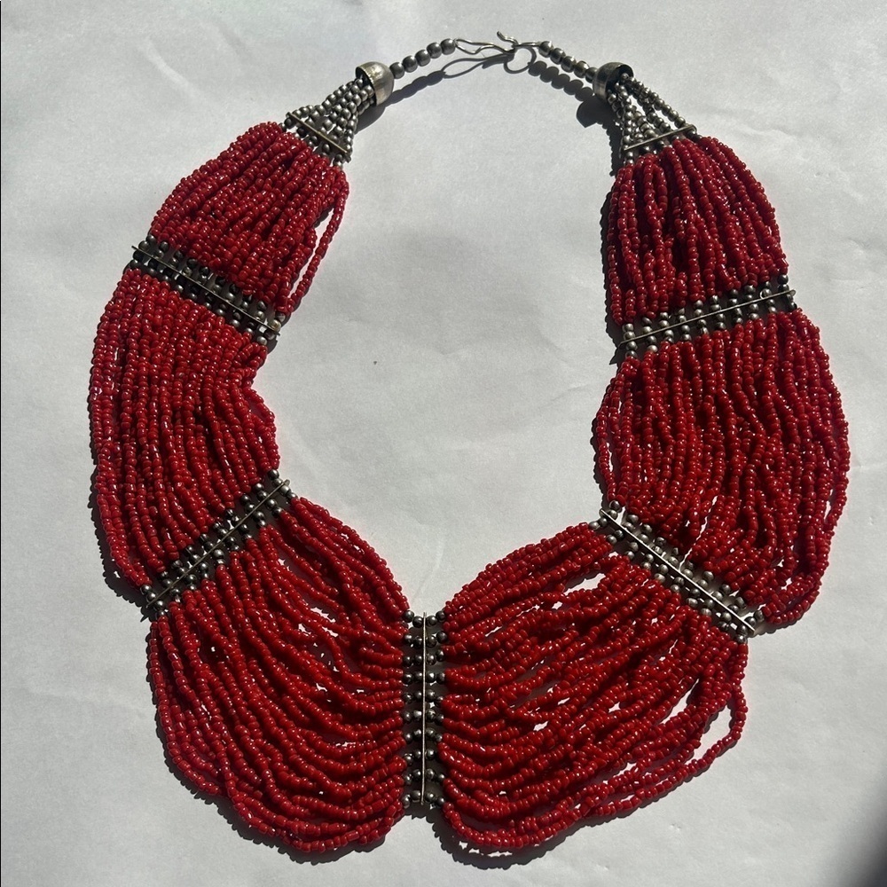 Vintage Ethnic Necklace 20 strands small Coral & metal beads 44cm Necklace